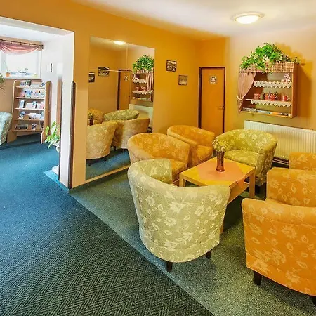Hotel Lenka 3*