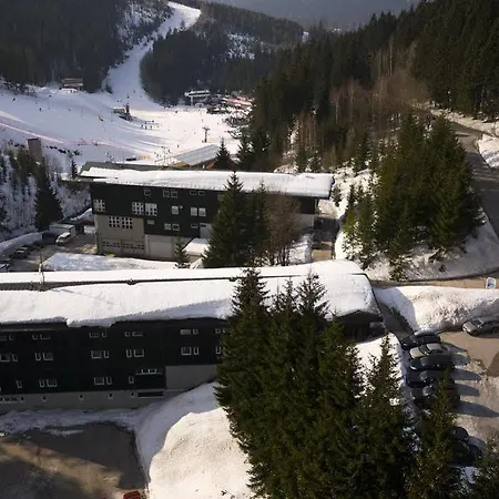 Lenka Hotel 3*